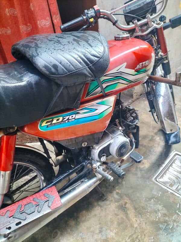 Metro 2018 model all okay bike tyre tyre donon new Dale hue hain 2