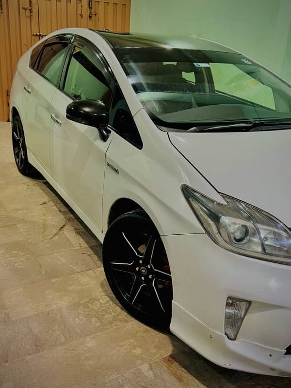 Toyota Prius 2013 7