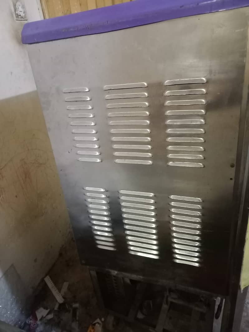 con ice cream machine for sale 2