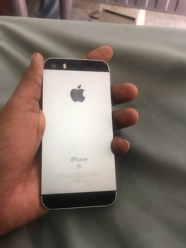 IPhone SE 1st gen 128 gb 0