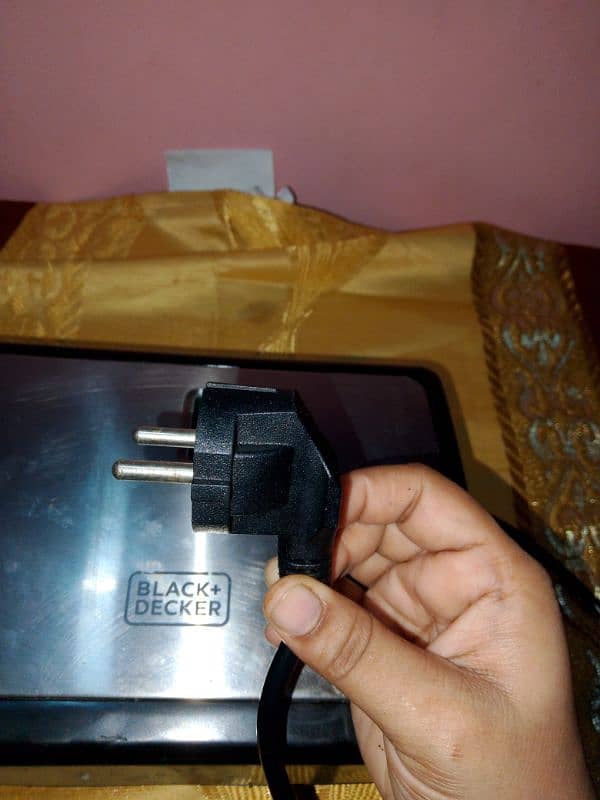 urgent sale black & decker 3in1 machine 9