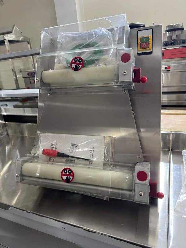 Con Ice Cream Machine / Slush Dough Mixer / Bakery counter pizza Oven 4