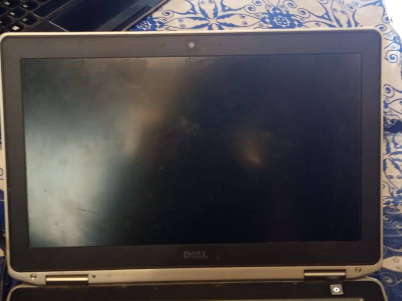 Dell latitude e6330 1