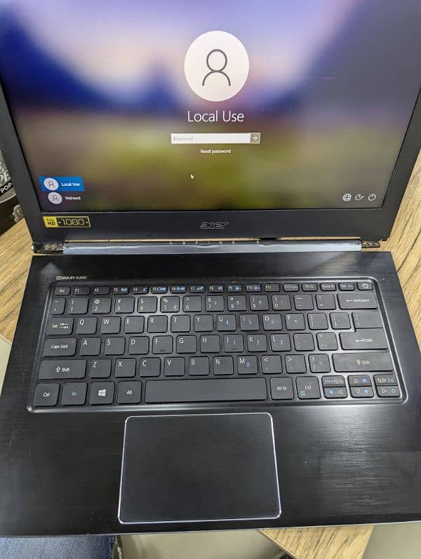 Acer S5 Slim Laptop Touch screen 1