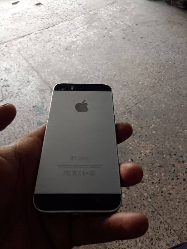 iphone 5s PTA approved 16 gb 03067045818 0