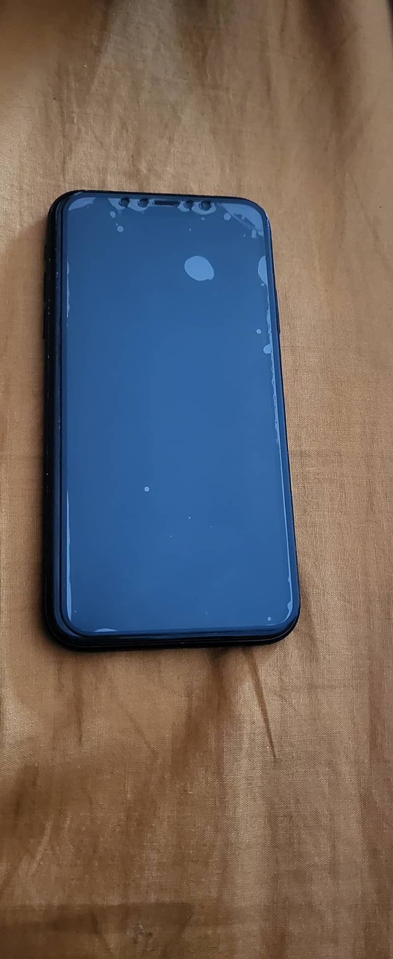 Apple iPhone XR 0