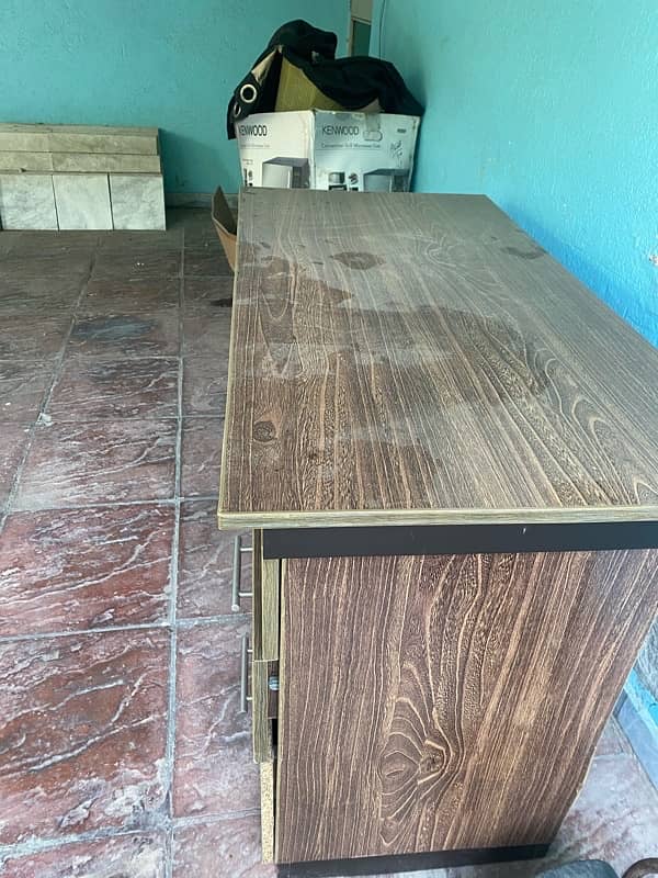 Study Table in good condition 1