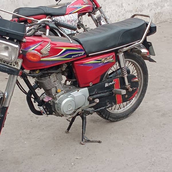 Honda 125 2017 model paper original 6