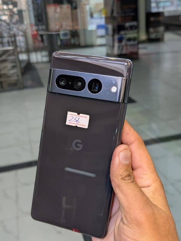 Google Pixel 7 pro 256Gb 1