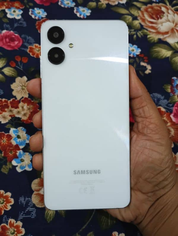 Samsung Galaxy A06 4gb 64gb Non PTA Sim Working (Read Ad) 2