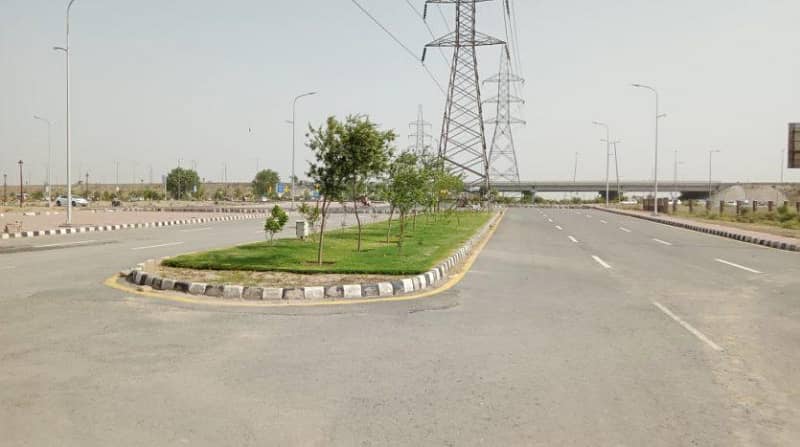 10 Marla Residential Plot For Sale in Lake City - Sector M-3 Extension 1 Lake City Raiwind Road Lahore 14