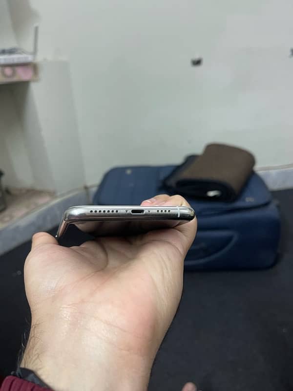 Iphone 11 Pro Max PTA approved with Single Line panel 2