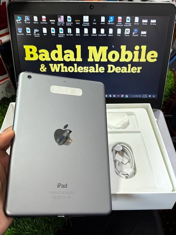 IPad Mini 2 With Complete Box 11