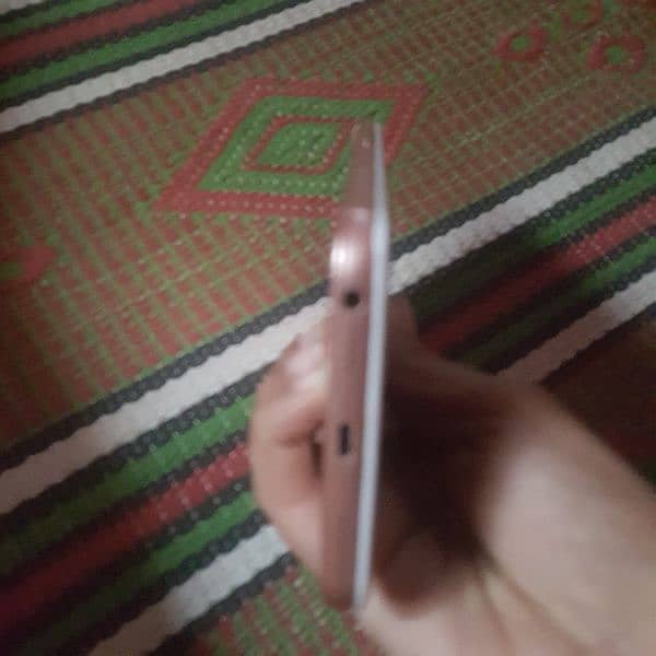 oppo F1s 3