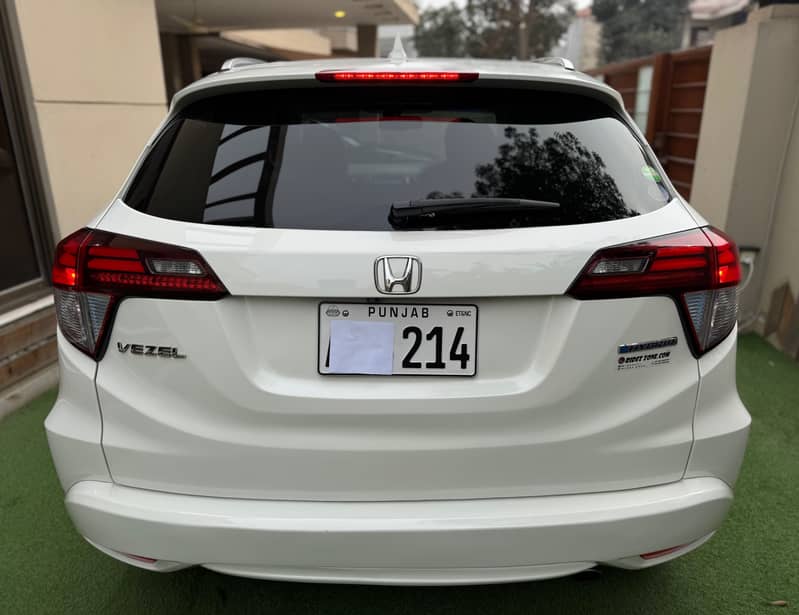 Honda Vezel 2016 10