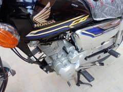 Honda 125 karachi number 24 model