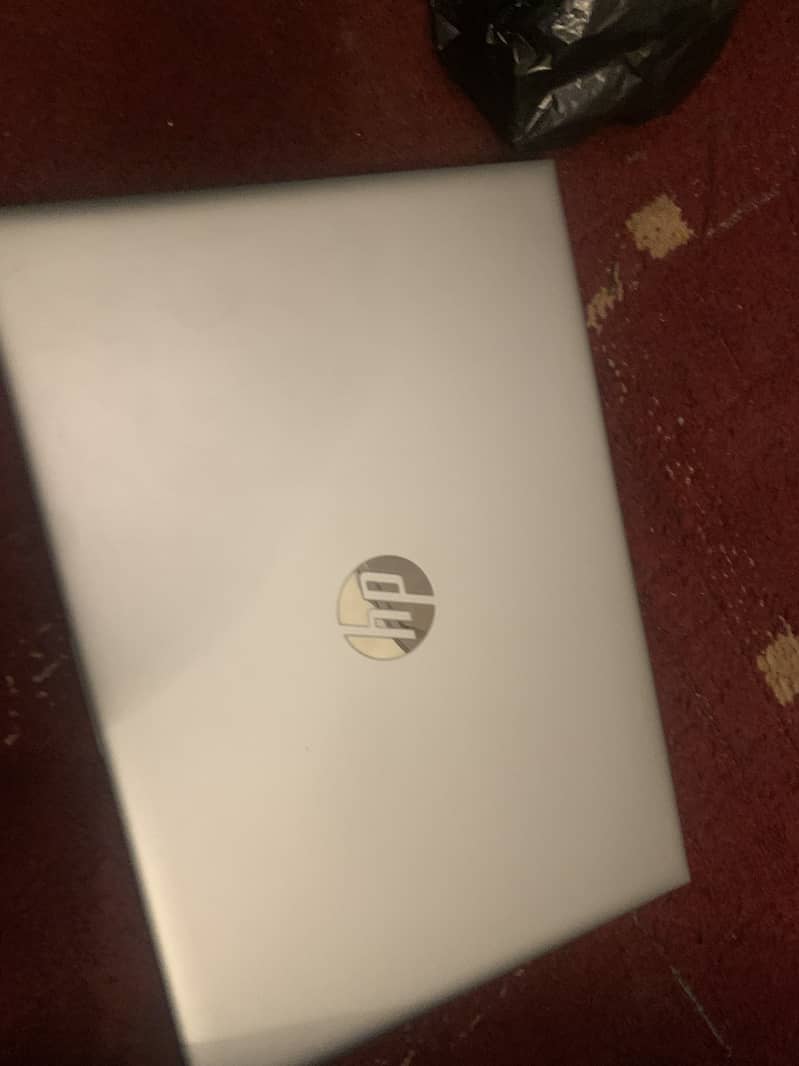 Hp probook 640 g5 i7 8th gen 6