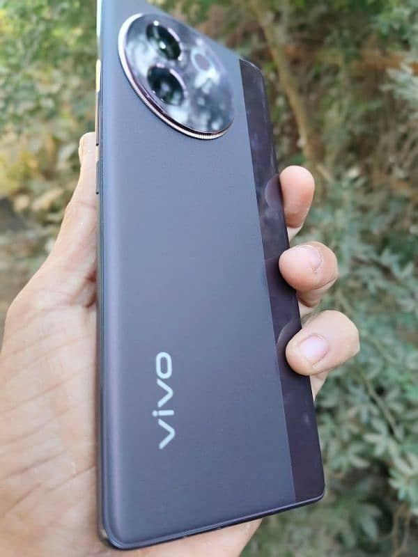 vivo v30e 1