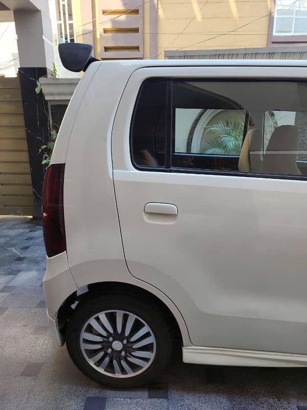 Suzuki Wagon R 2014 4