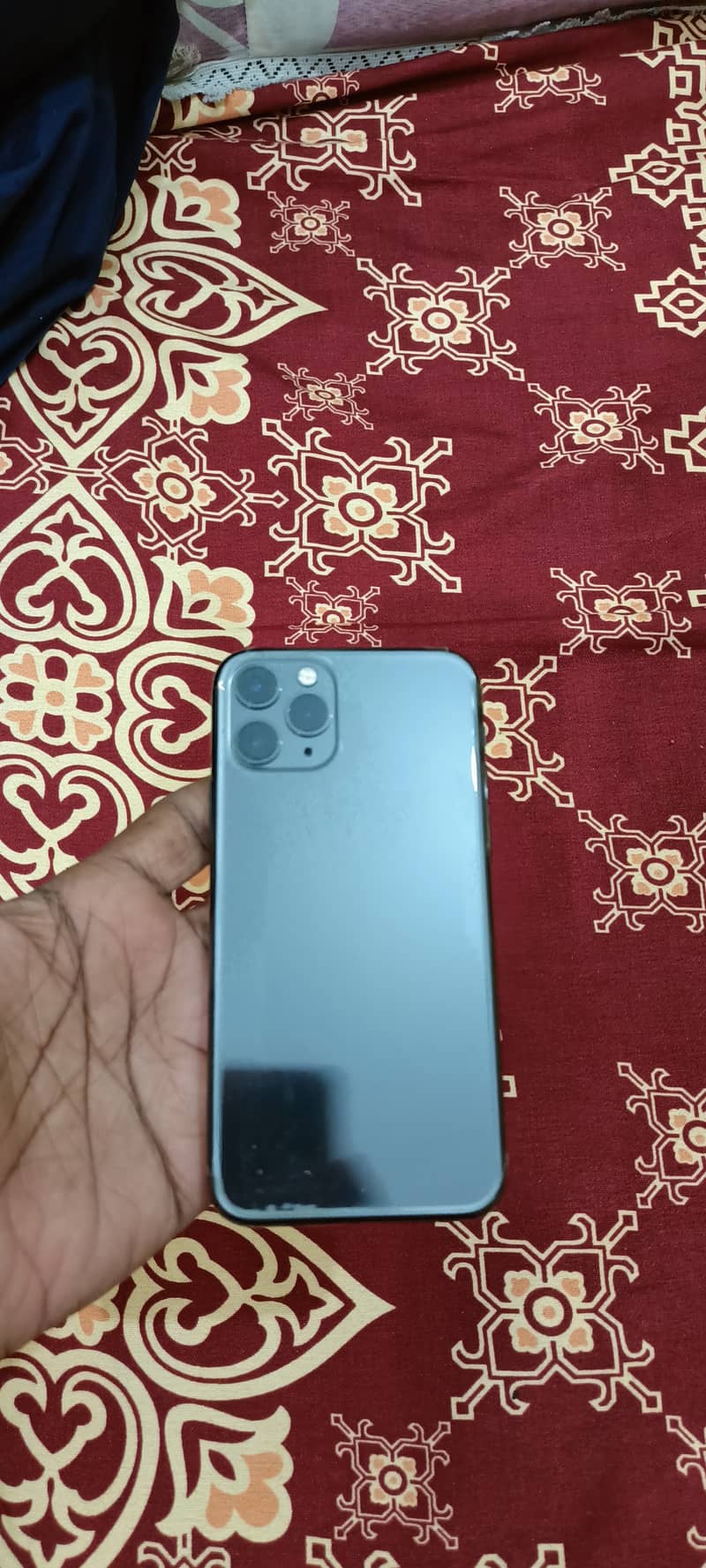 I phone 11 pro 256 GB pta aproved 5