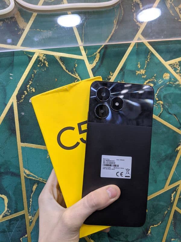 realme C51 0