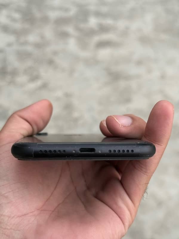 iphone xr pta approved 91% bh waterpack 10/10 2