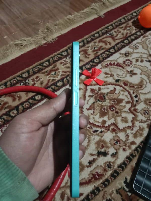 realme c51  10 by 10  condition with box 4