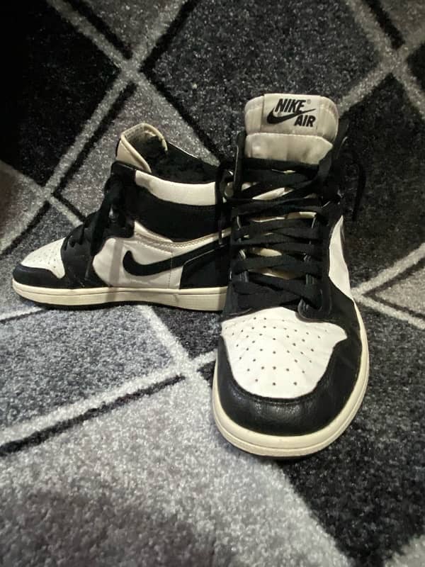 Air Jordan 1 retro high of (black white) 3