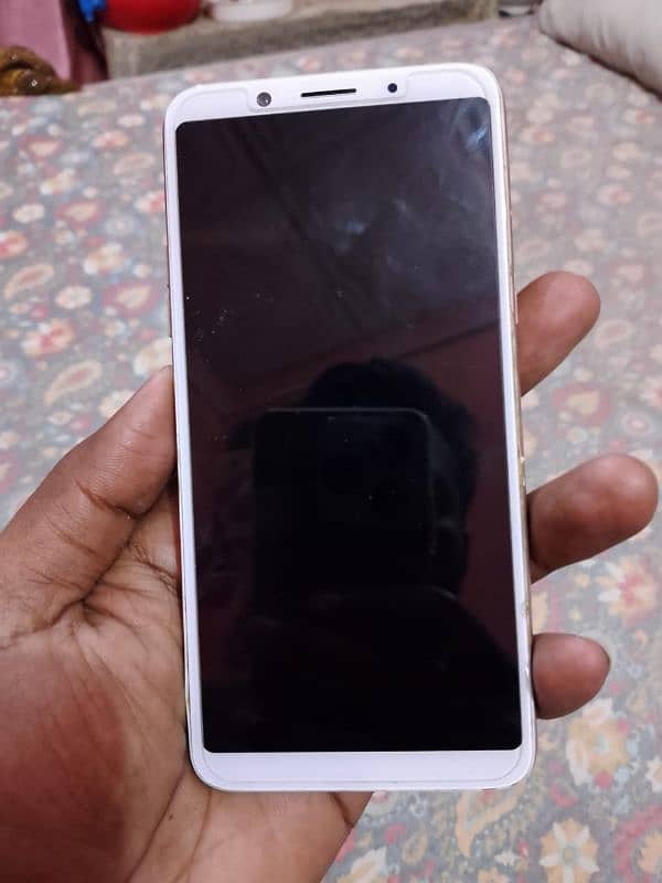 oppo f5 finger print 3/32 duall sim all ok bss camera bullur hai 4