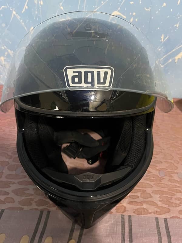 AGV black helmat 2