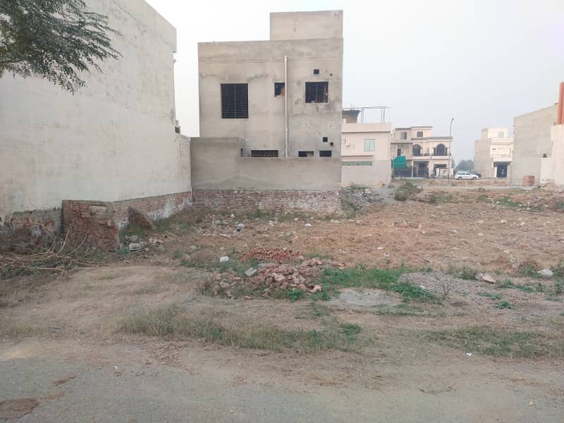 5 Marla Plot For Sale In Khayaban e Zafar Society Lhr. 0