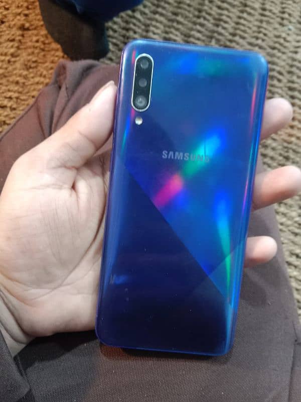 Samsung Galaxy A30s 1