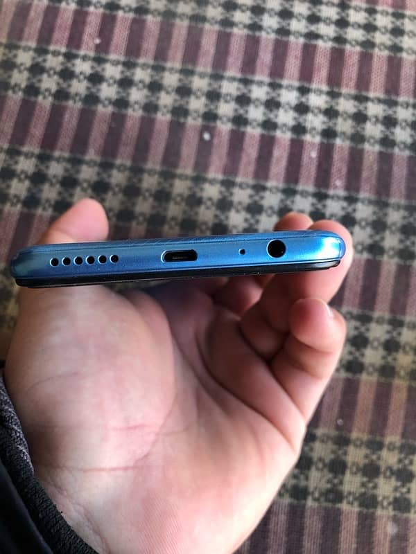 Hot 10 4GB 64GB blue colour PTA approved 5