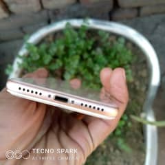 iPhone 8