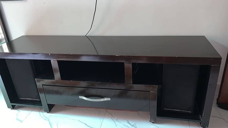 tv unit 0