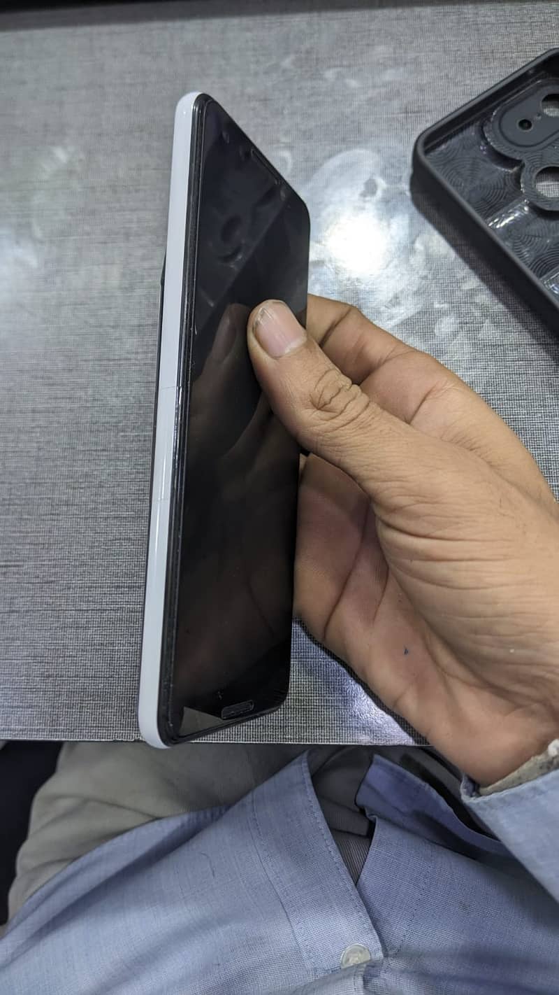 Google Pixel 3 OEM locked Non Pta 4/64 3