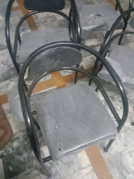 chairs metal 0