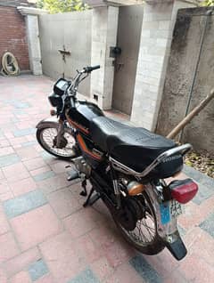 Honda 70 Black