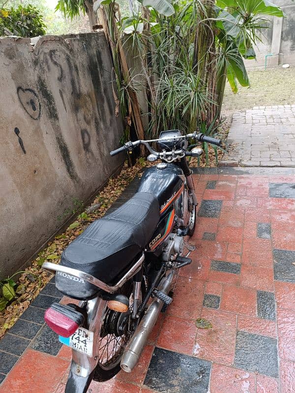 Honda 70 Black 4