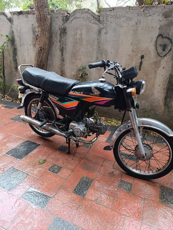 Honda 70 Black 7