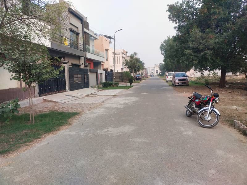 7 Marla Corner Plot For Sale In G-Block Khayaban-e-Amin Society Lhr. 0