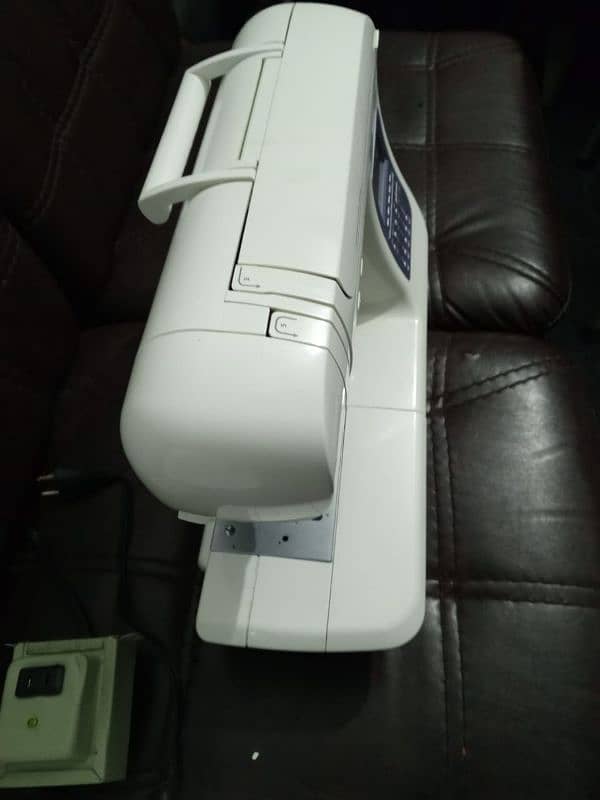 sewing machine for sale 7