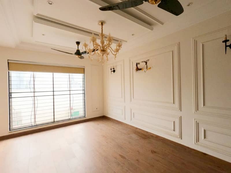 5 Beds 10 Marla Spanish House for Sale in Paragon City Barki road Lahore. 5