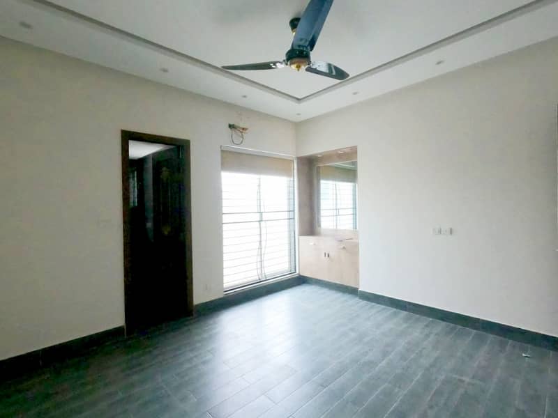 5 Beds 10 Marla Spanish House for Sale in Paragon City Barki road Lahore. 17