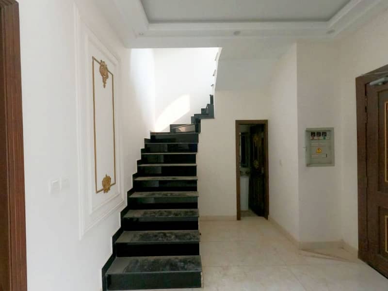 5 Beds 10 Marla Spanish House for Sale in Paragon City Barki road Lahore. 19