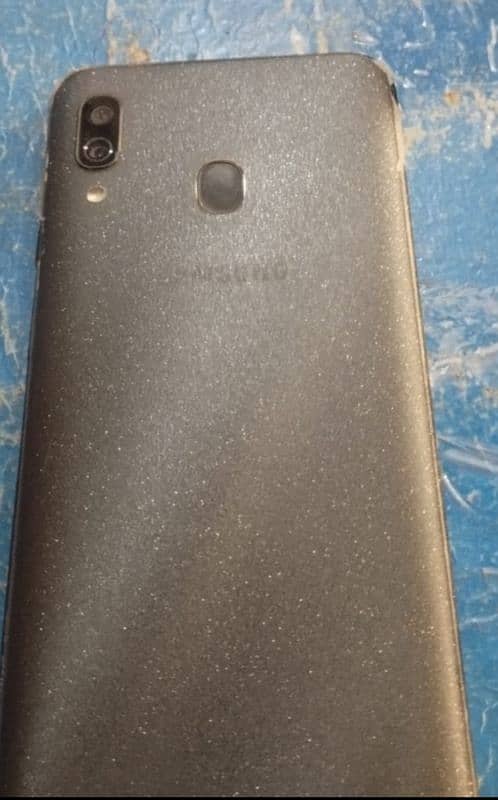 Galaxy A30 1