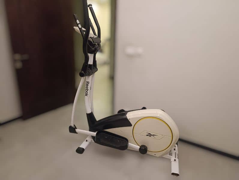 Reebok Elliptical cross trainer magnetic cycle exercise cycling bike 1