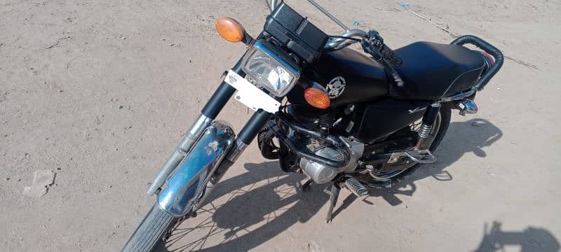 urgent for sale Honda 125 my personal use bike 2