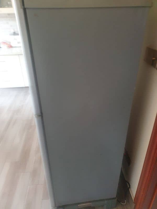 Refrigerator for sale (urgently ) 4