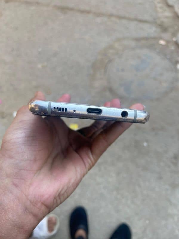 S10 plus all ok official proved dual sim side py minor crack hai 1